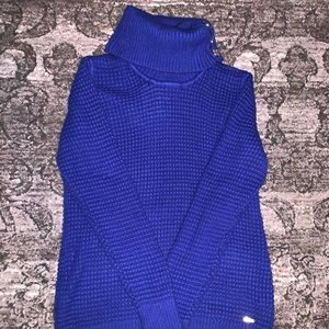 BLUE CALVIN KLEIN TURTLENECK SWEATER